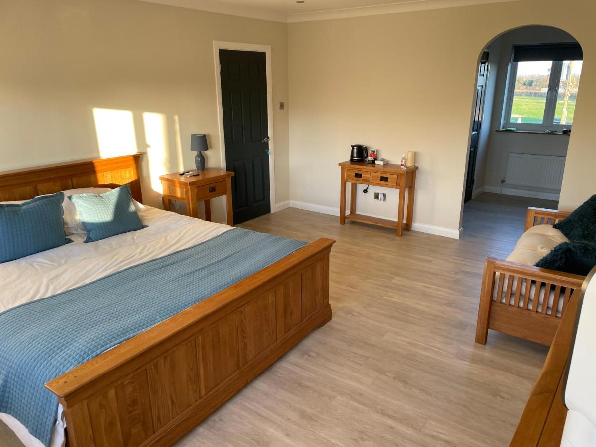 Executive Home With Plenty Of Room Ely Esterno foto