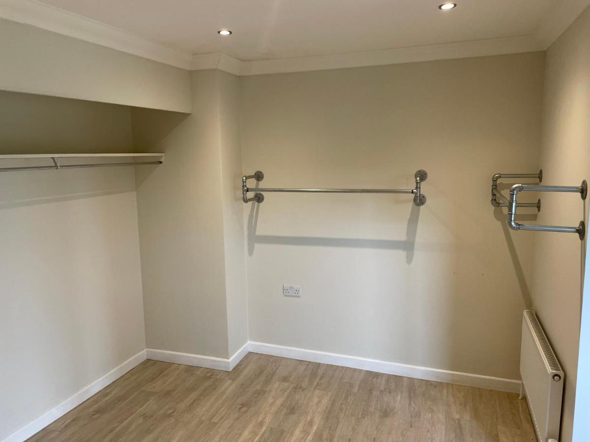 Executive Home With Plenty Of Room Ely Esterno foto